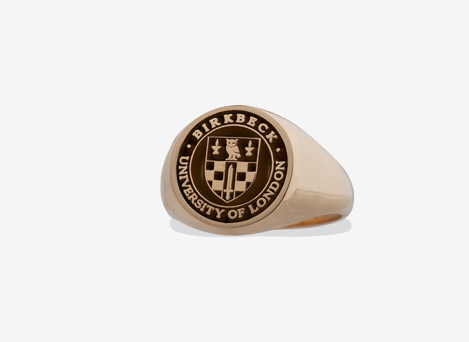 Oversized Signet in Gold, 18.5mm